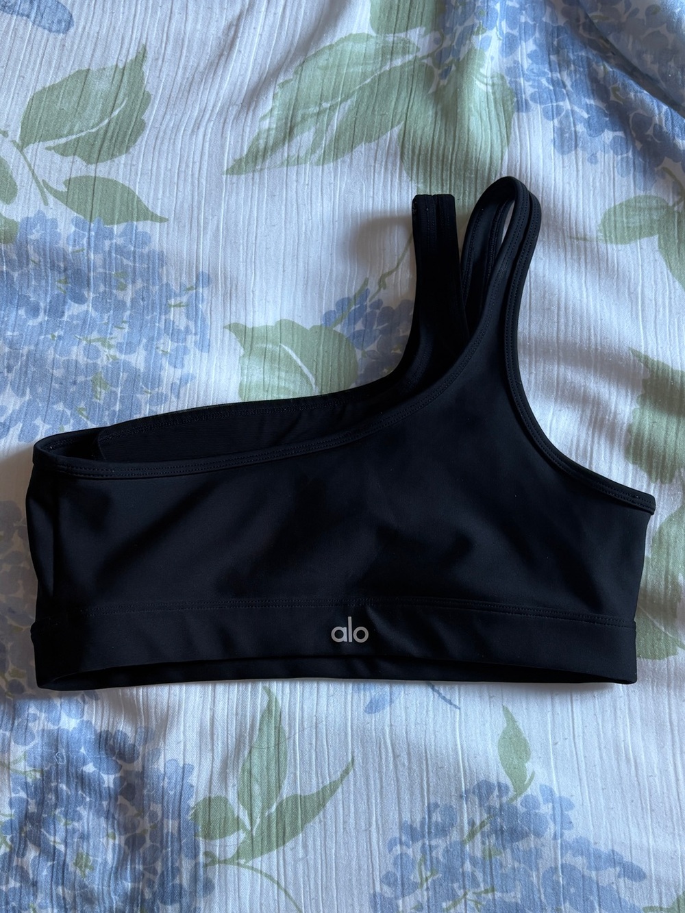 Alo sports bra